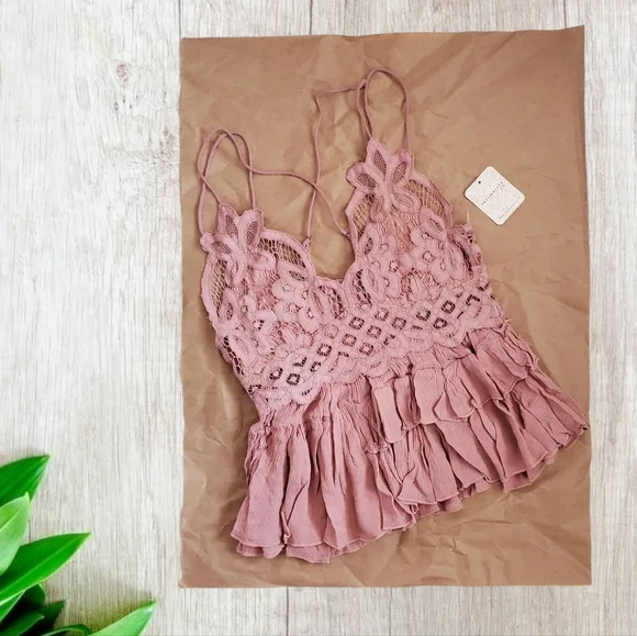 BNWT Free People Adella Cami - Picture 2 of 6